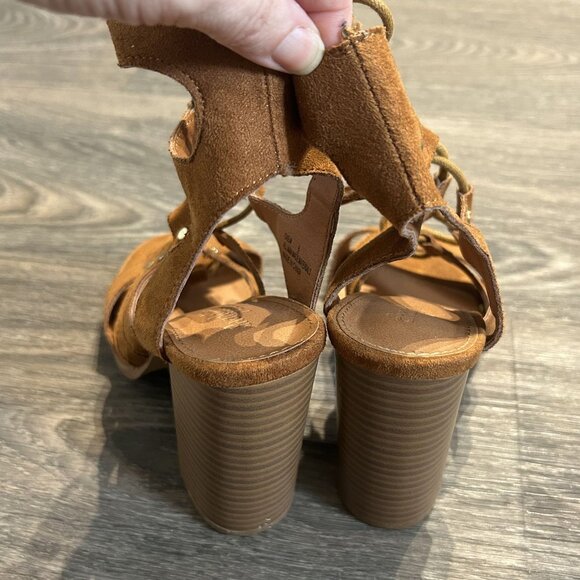 Charlotte Russe Diem Gladiator Caged Heels Sandals Size 6 Camel Faux Suede Strap - Picture 7 of 8